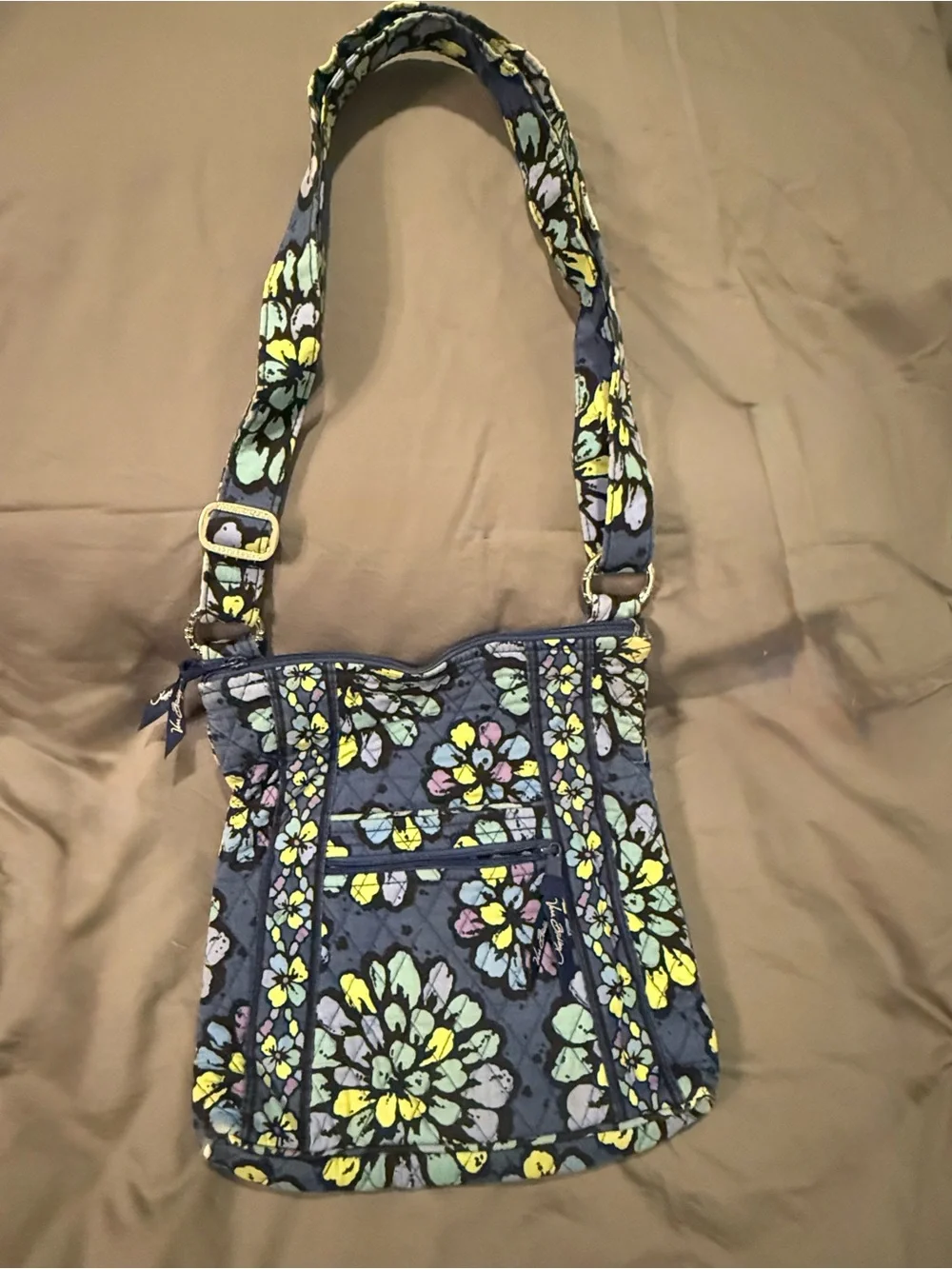 Vera Bradley Indigo Pop Hipster Crossbody Bag Quilted Lightweight